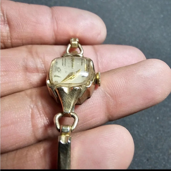 Vintage Bulova L3 Ladies Cocktail Watch Mechanical Wind 10K Gold Plated Working - Picture 7 of 9